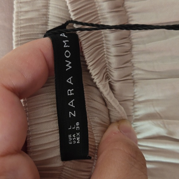 NWT Zara Harem Style Capris. Women's L - Picture 2 of 10